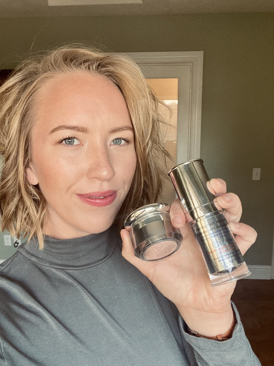 Lightweight Face Moisturizer for Sensitive & Dry Skin – Calming &